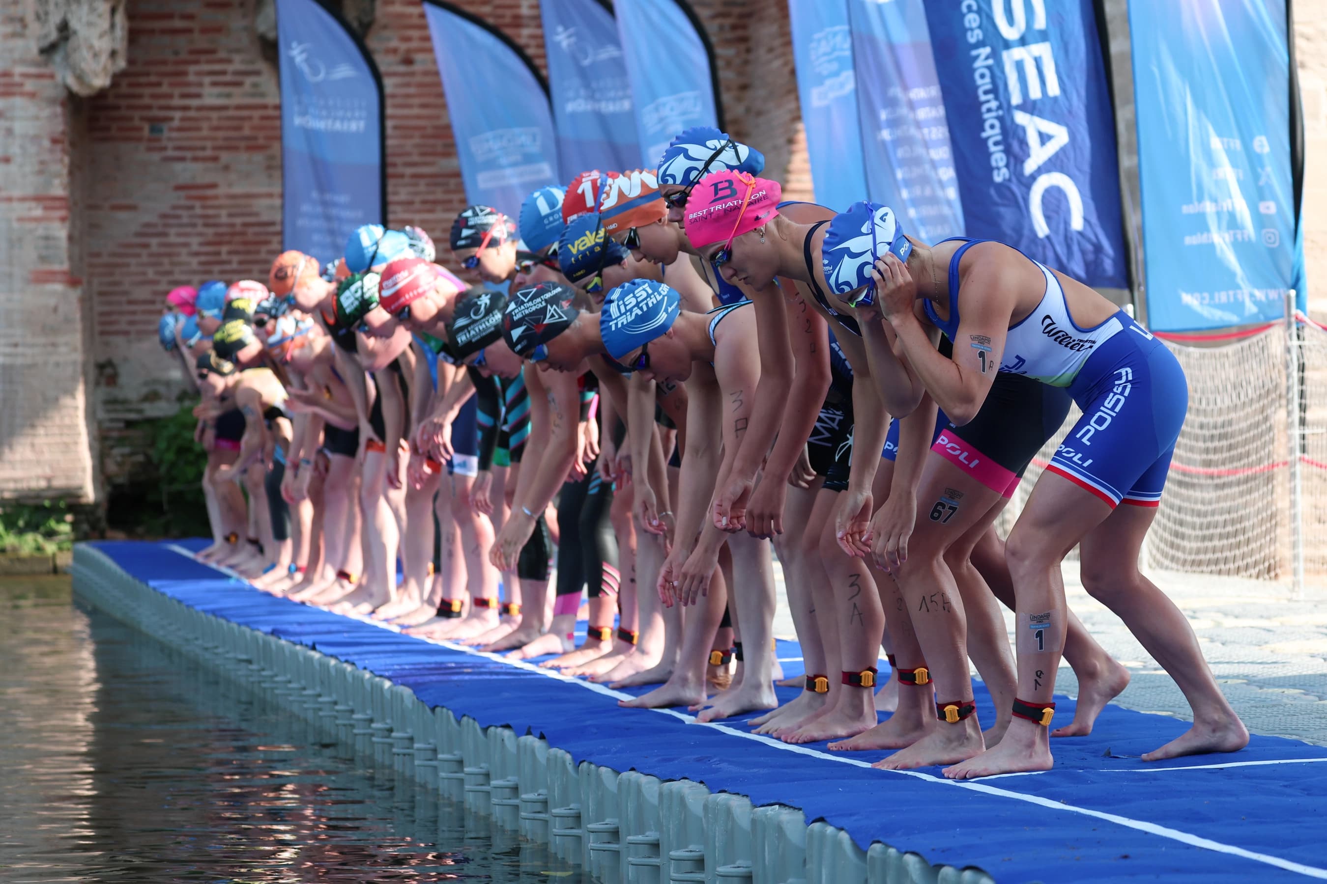 Lindhals Pro + Triathlon Series Albi