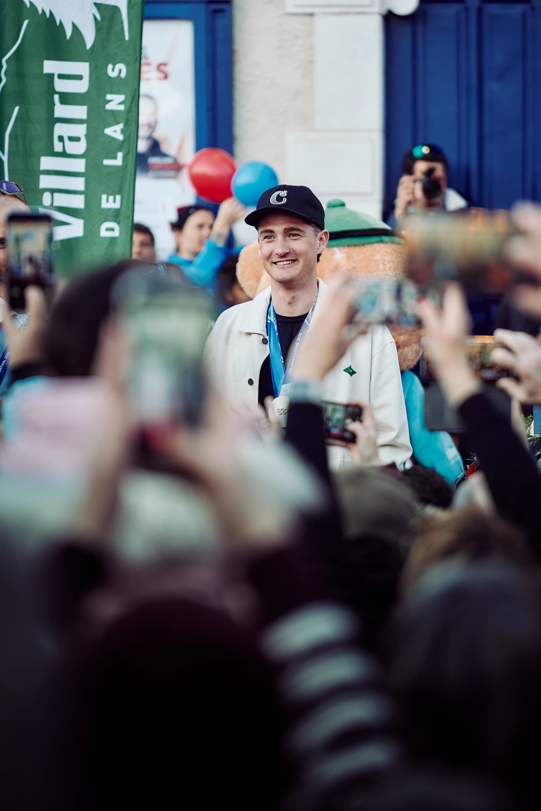 Mathis Desloges acclamé par la foule à Villard-de-Lans