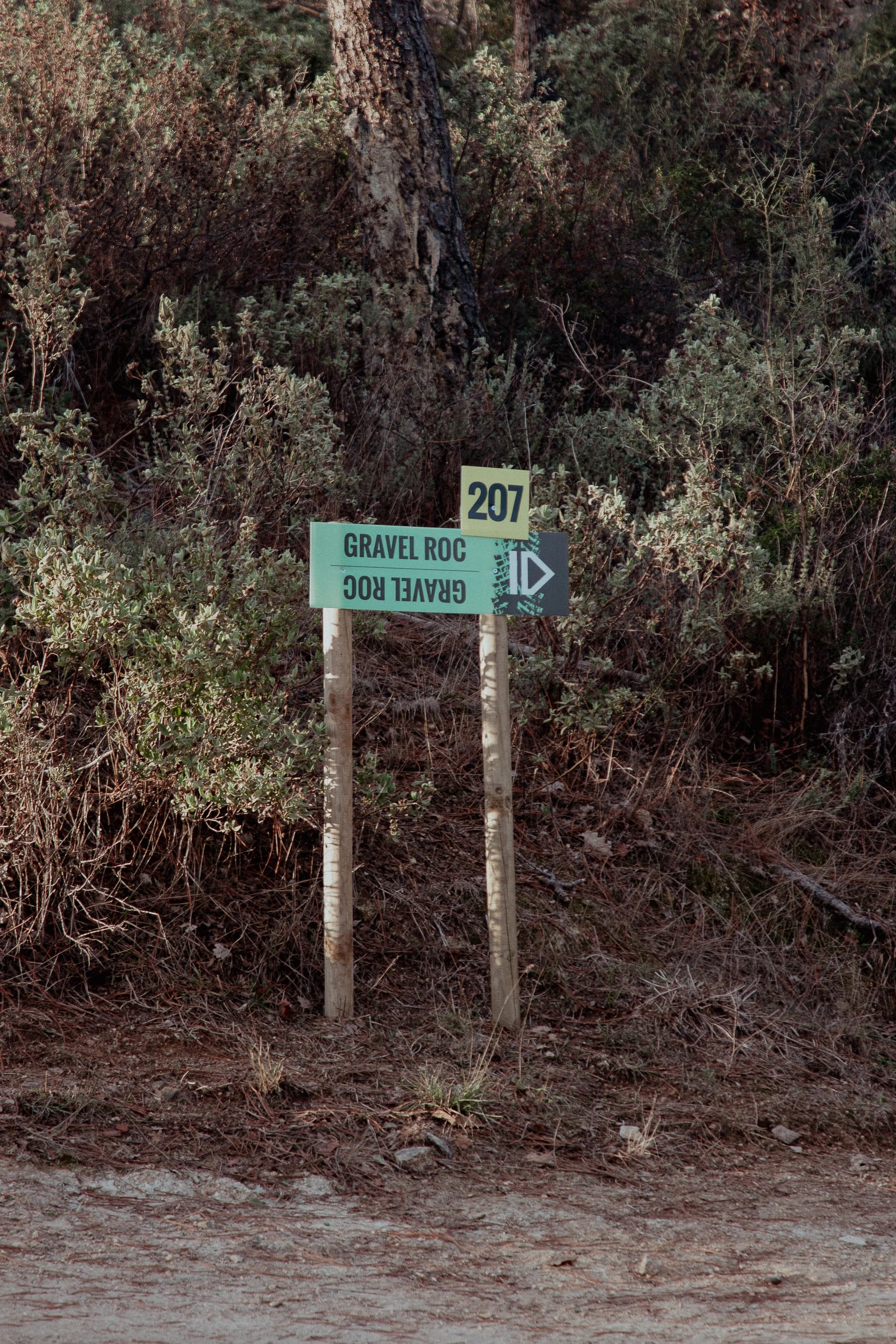 Panneau de balisage du parcours Gravel du Roc d'Azur