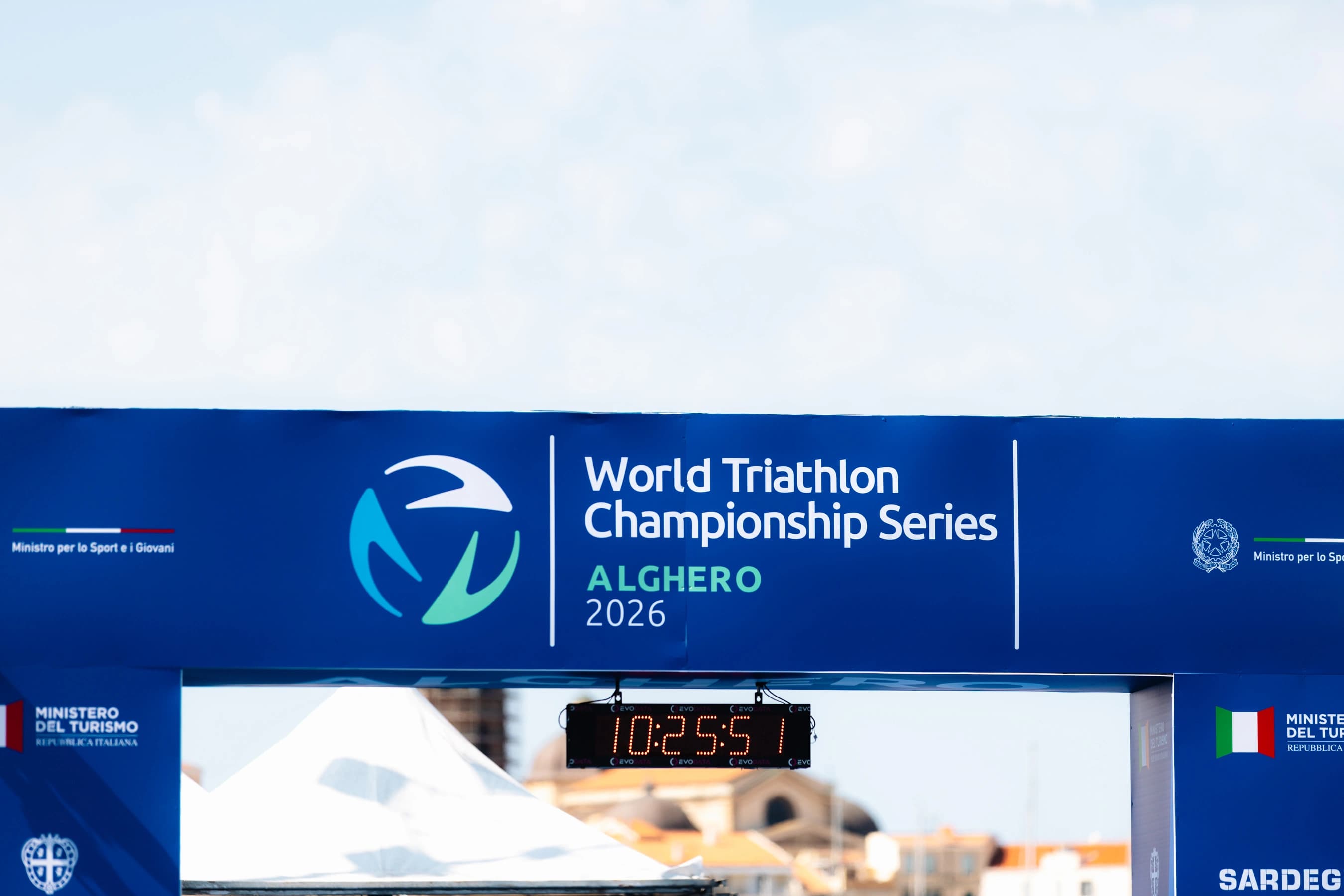 Athlètes français en action lors du WTCS Alghero 2026